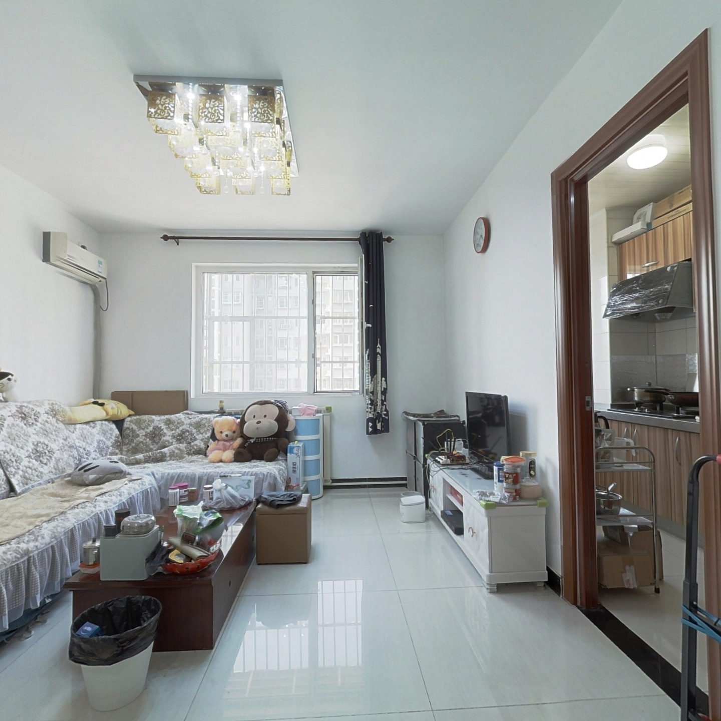 佳和宜园 南北通透两居 带电梯 中间楼层 看房方便