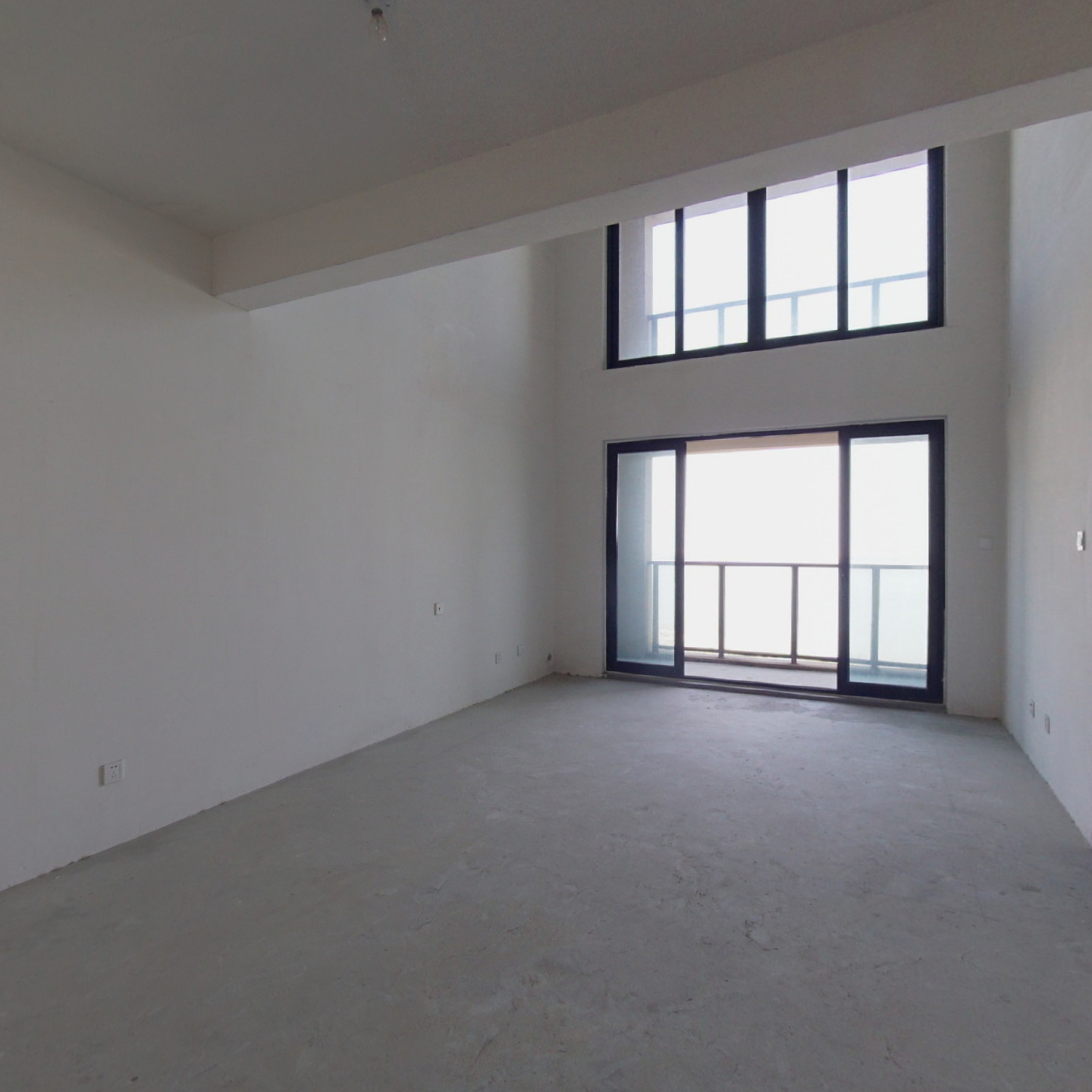 独墅湖湖景房 顶楼复式 湖光山色一览无余 纯毛坯